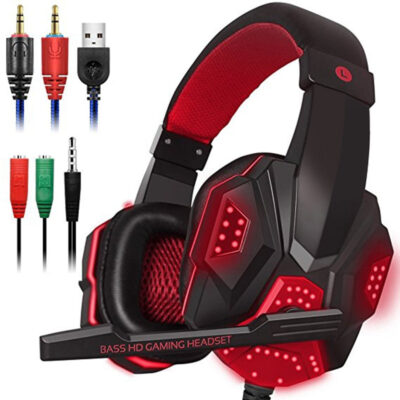 PC gamer wired headphones.